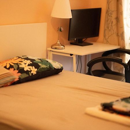Repton House Bed and Breakfast Woodford Exteriör bild