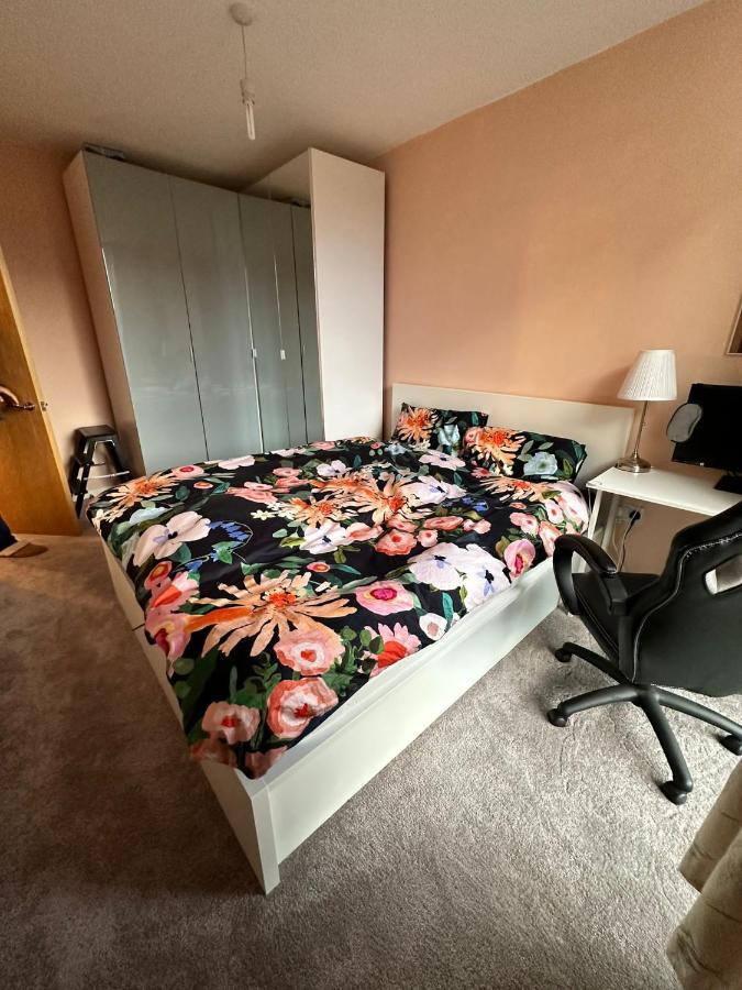 Repton House Bed and Breakfast Woodford Exteriör bild